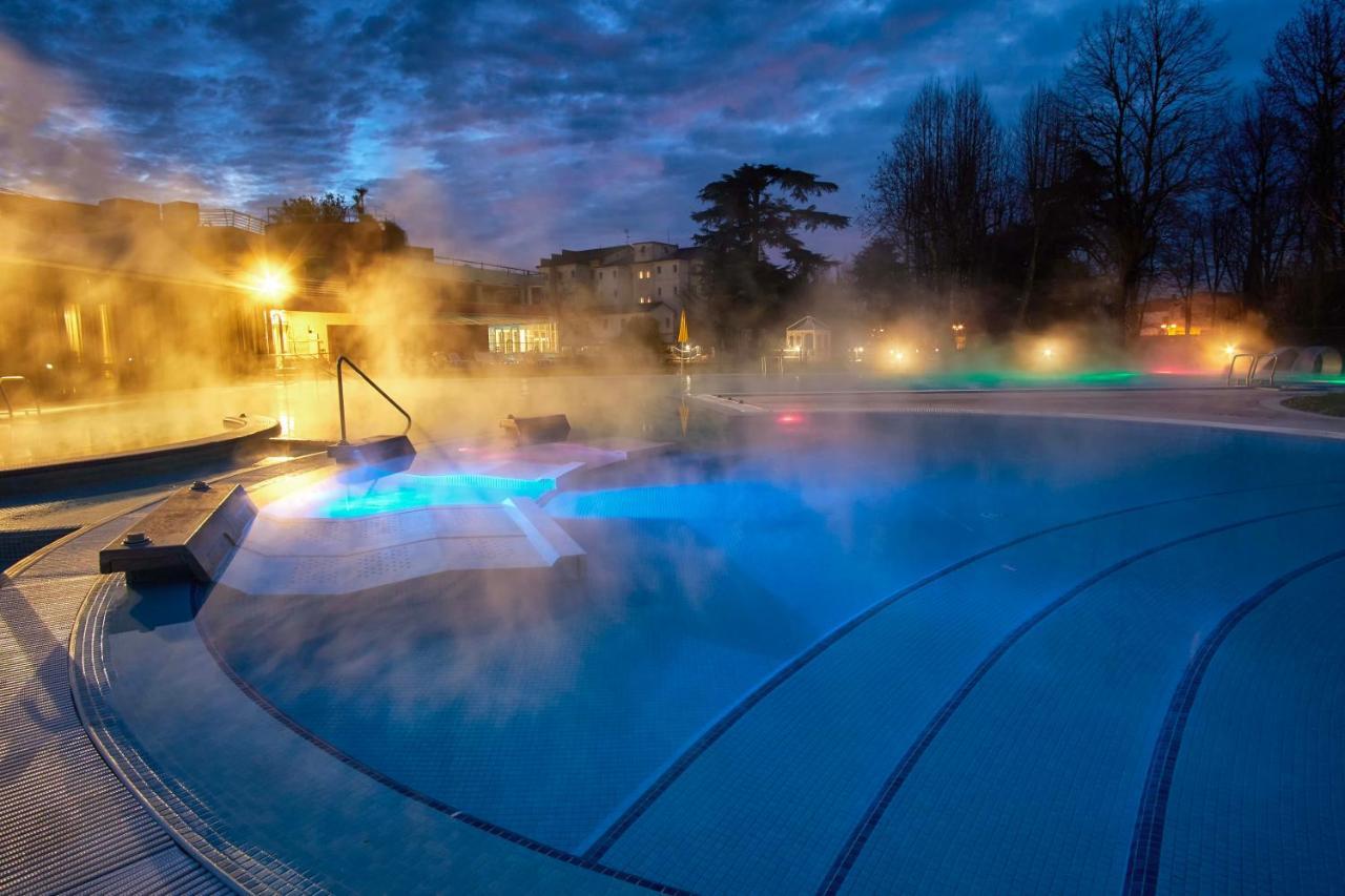 Terme Preistoriche Resort & Spa Монтегрото Терме Екстериор снимка